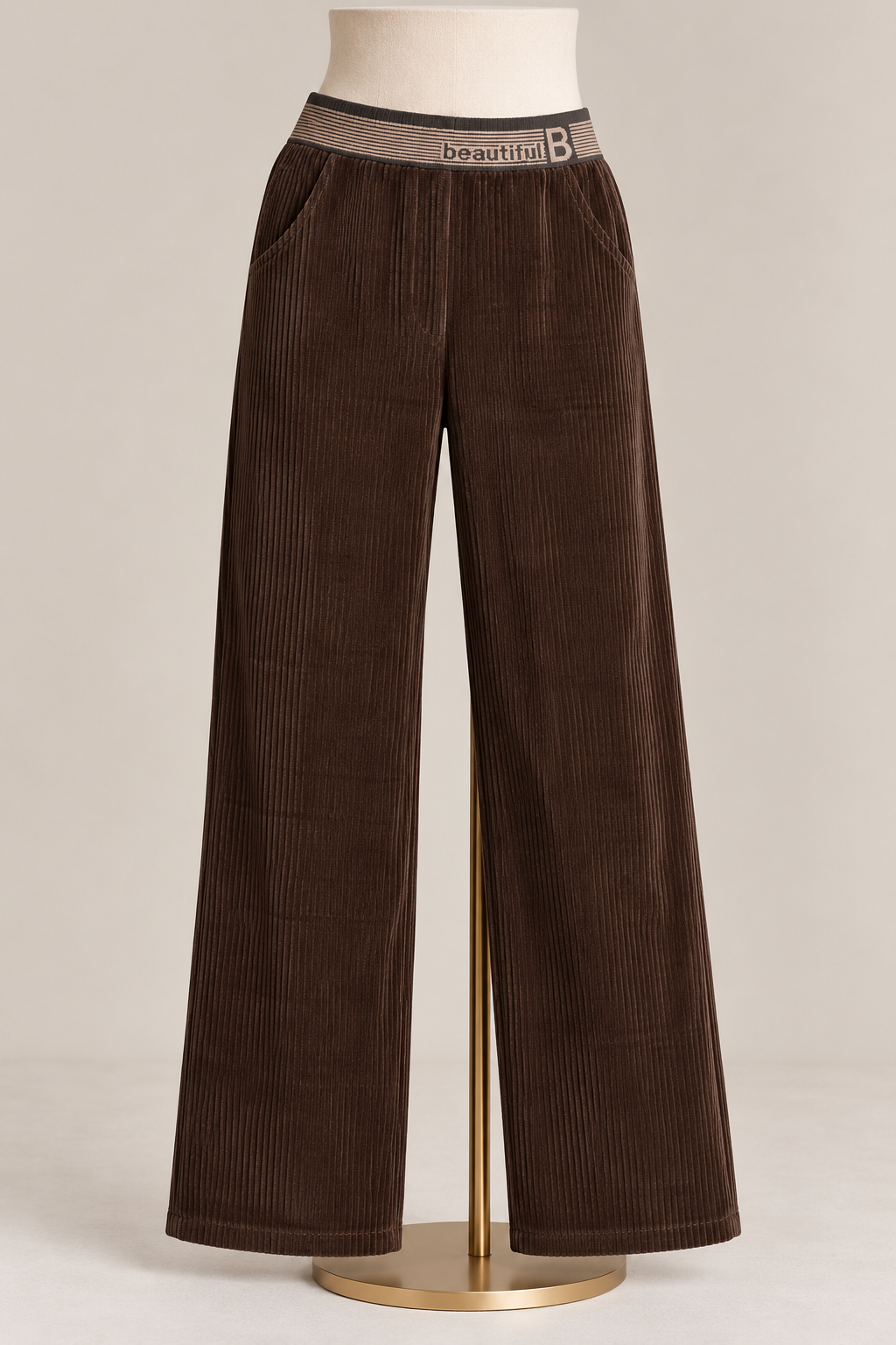 Pantalón Relieve